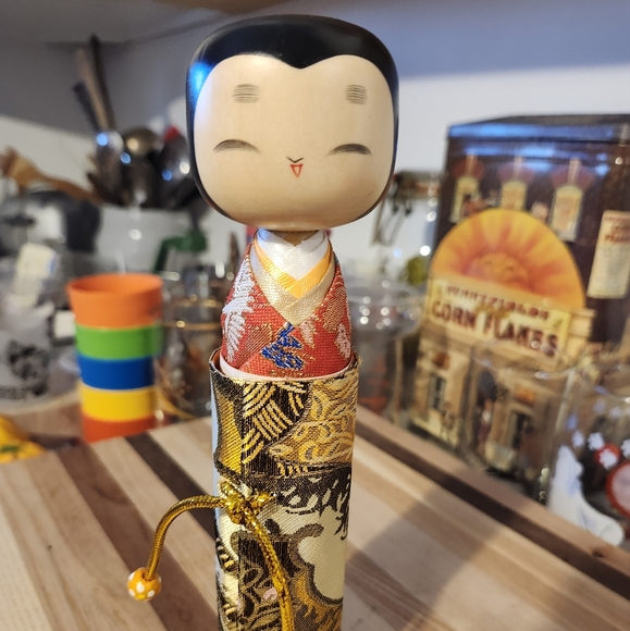 Sayonara Kokeshi Doll - Picture 1 of 6